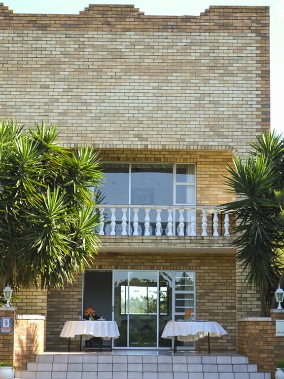 Sundune Guest House โคลเชสเตอร์ ภายนอก รูปภาพ